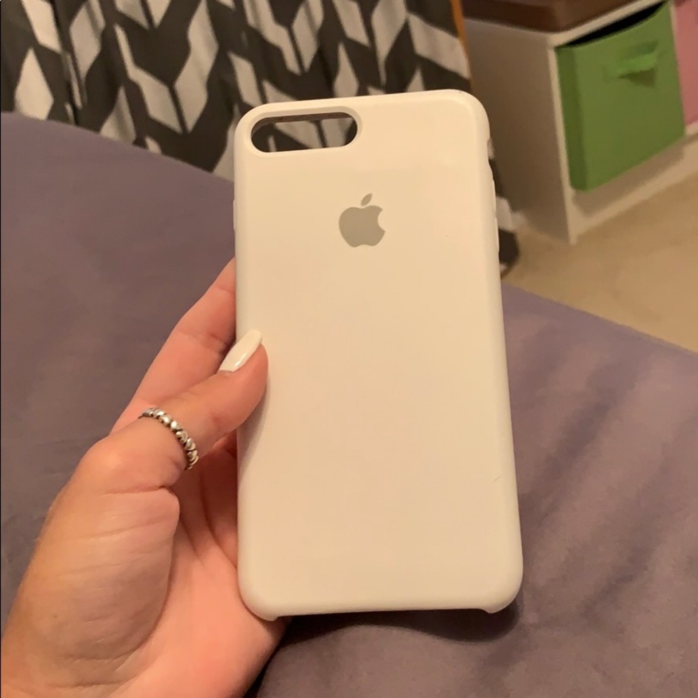 White apple iPhone 7 Plus case